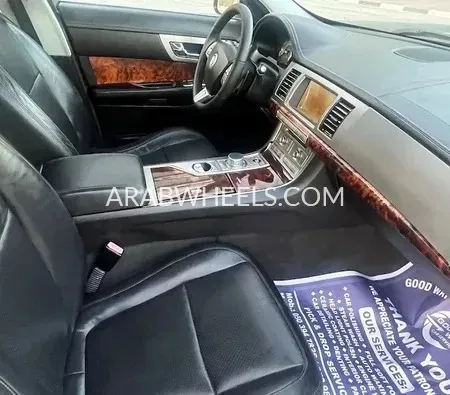 Jaguar XF 2010 for Sale in Dubai Image-12