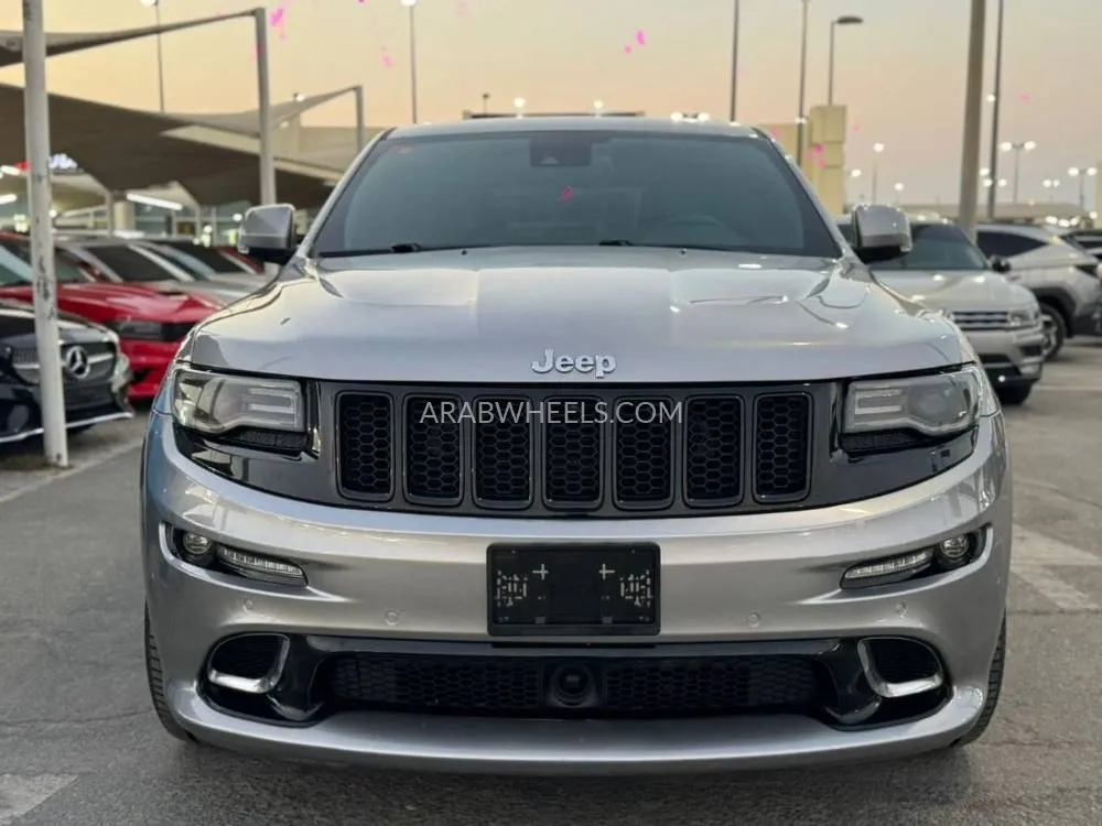 Jeep Grand Cherokee 2016 for Sale in Sharjah Image-12