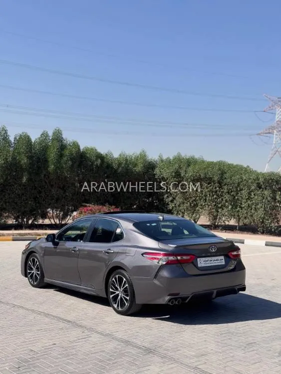 Toyota Camry 2018 for Sale in Ras Al Khaimah Image-8