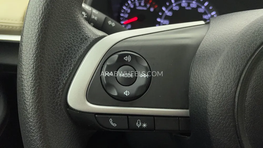 Toyota Yaris 2023 for Sale in Dubai Image-36