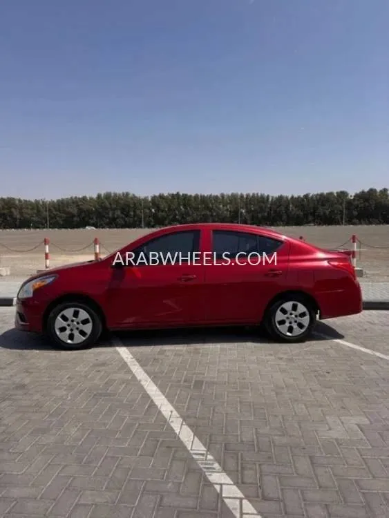 Nissan Versa 2015 for Sale in Sharjah Image-4
