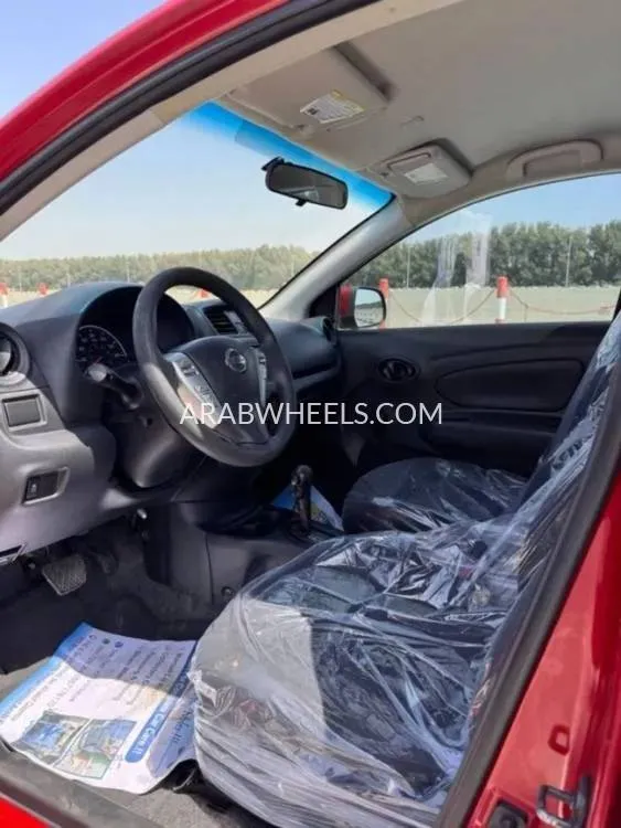 Nissan Versa 2015 for Sale in Sharjah Image-5