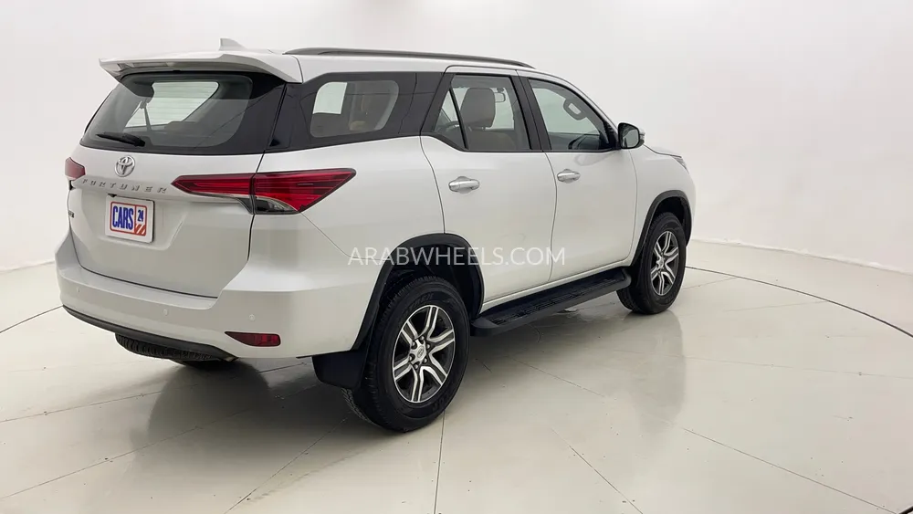 Toyota Fortuner 2024 for Sale in Dubai Image-3