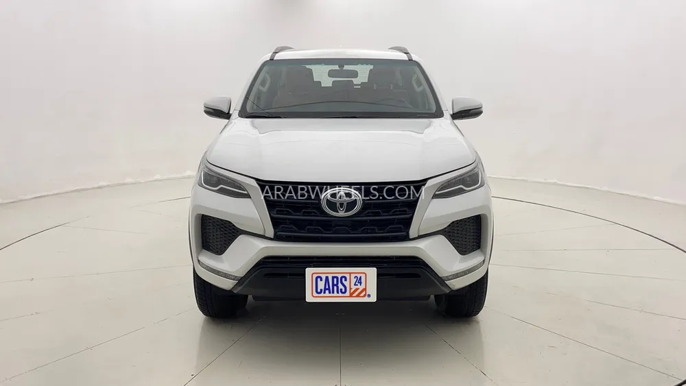 Toyota Fortuner 2024 for Sale in Dubai Image-8