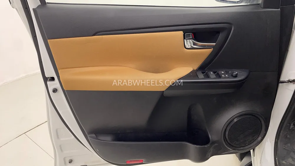 Toyota Fortuner 2024 for Sale in Dubai Image-19