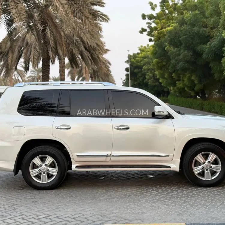 Toyota Land Cruiser 2015 for Sale in Sharjah Image-8