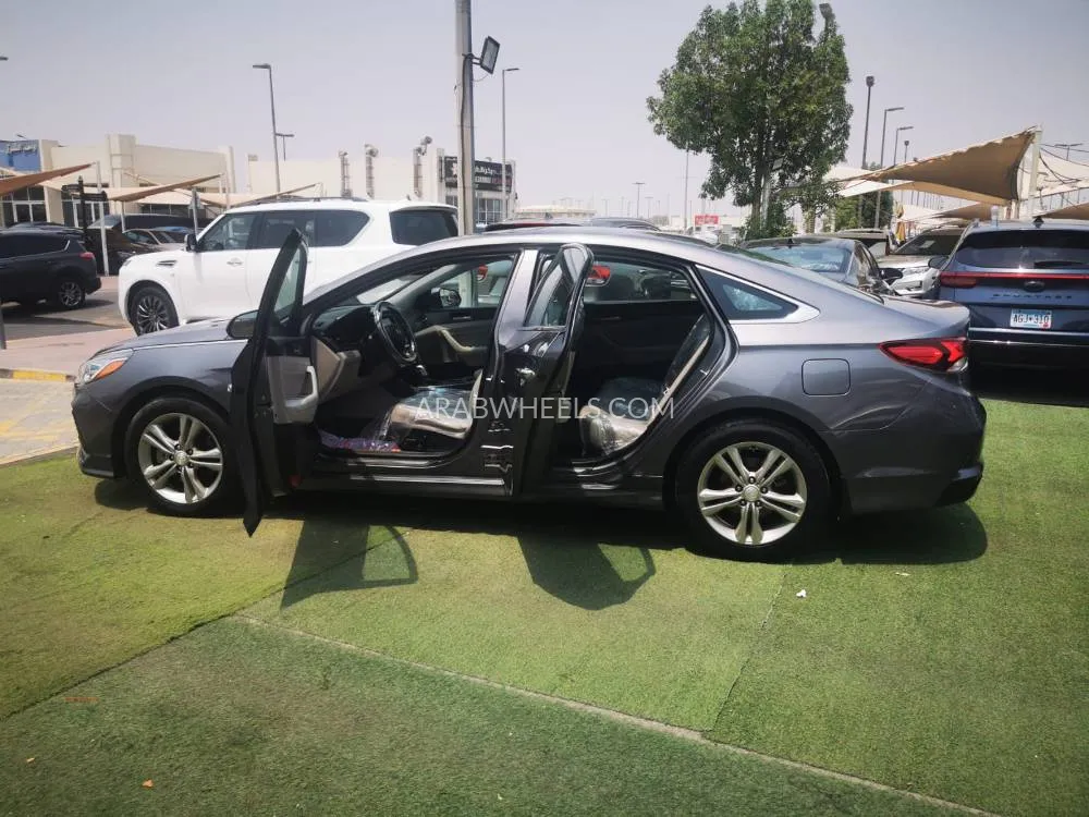 هيونداي سوناتا 2018 for Sale in دبي Image-11