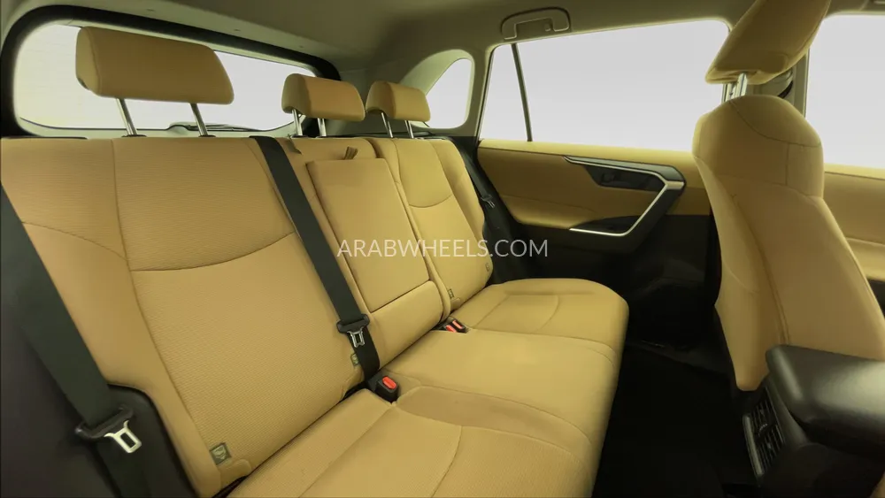 Toyota Rav4 2021 for Sale in Dubai Image-24