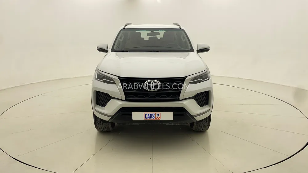 Toyota Fortuner 2024 for Sale in Dubai Image-8