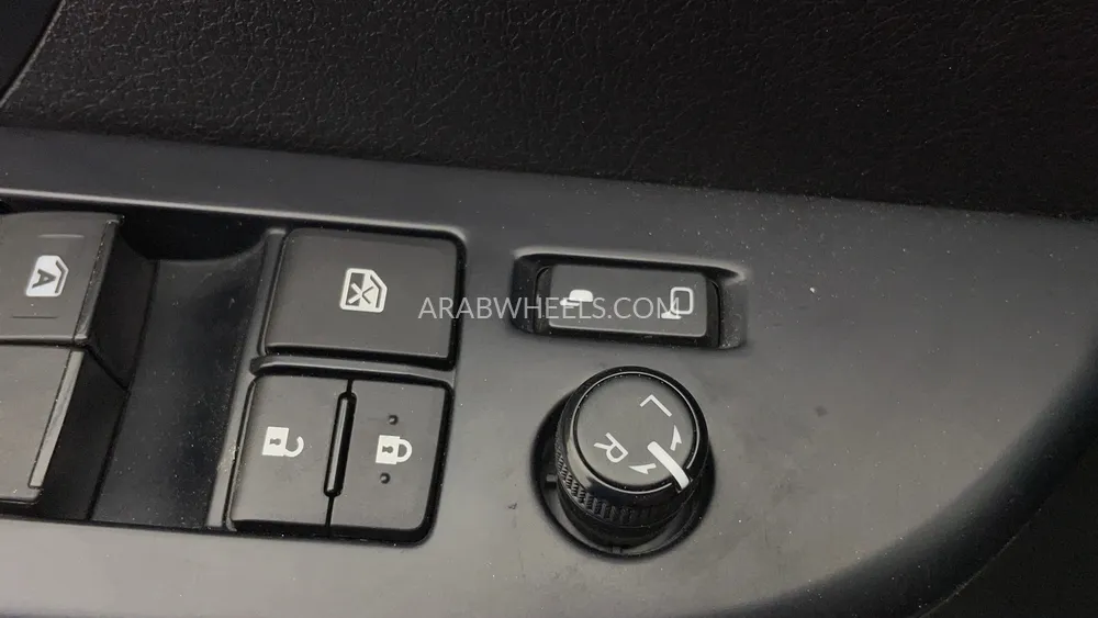 Toyota Fortuner 2024 for Sale in Dubai Image-38