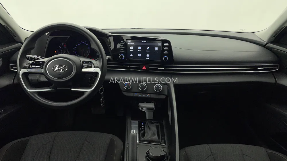 Hyundai Elantra 2023 for Sale in Dubai Image-12