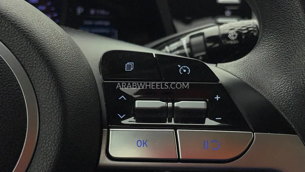 Hyundai Elantra 2023 for Sale in Dubai Image-20