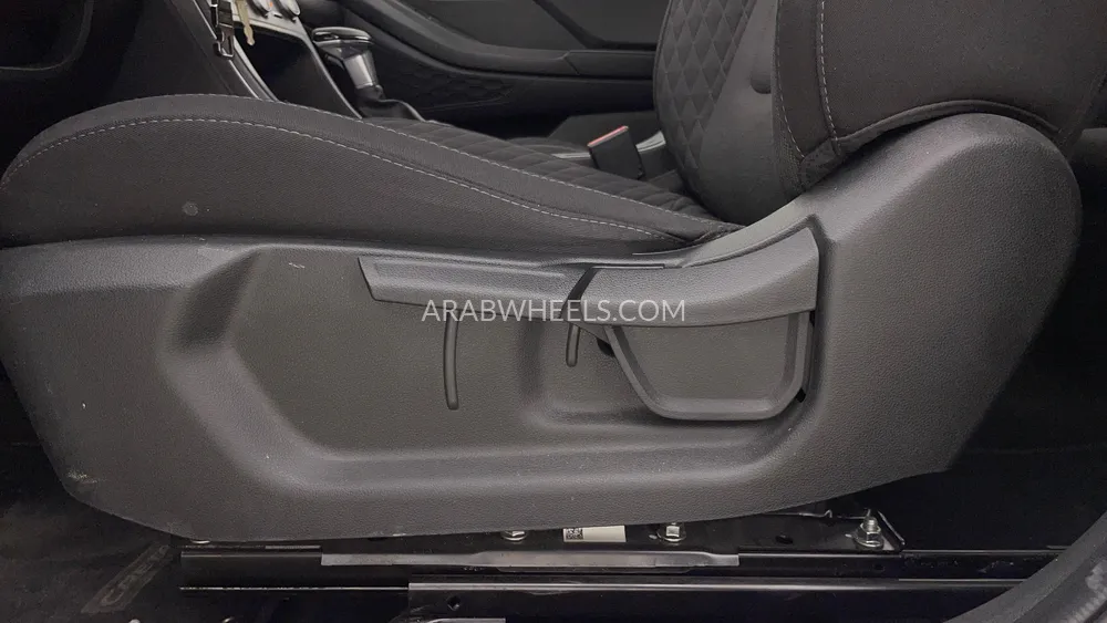 Hyundai Creta 2023 for Sale in Dubai Image-21