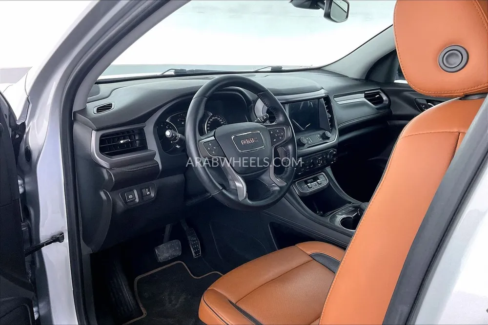 جي إم سي اكاديا 2020 for Sale in الشارقة Image-25