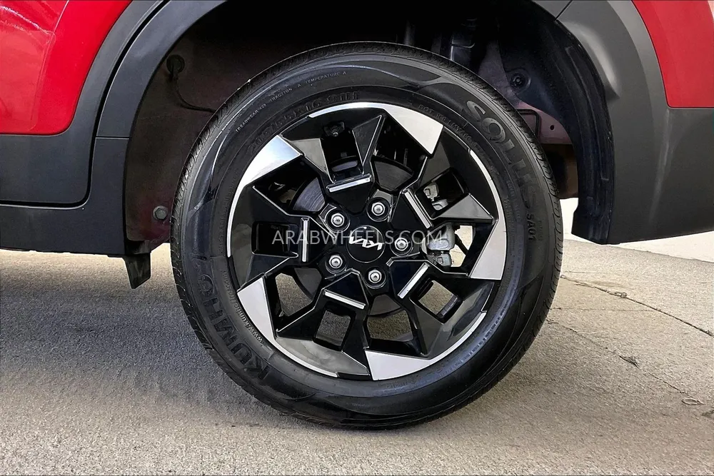 Kia Sonet 2024 for Sale in Sharjah Image-9