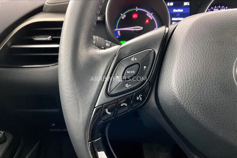 Toyota C-HR 2022 for Sale in Sharjah Image-22