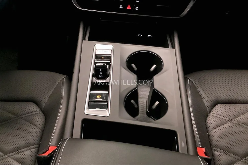 Volkswagen Teramont 2024 for Sale in Sharjah Image-16