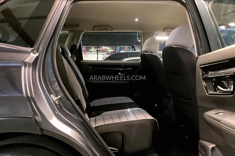 هوندا سي آر-في 2024 for Sale in الشارقة Image-23