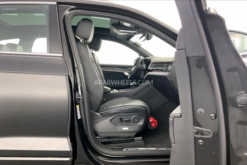 Volkswagen Touareg 2024 for Sale in Dubai Image-13