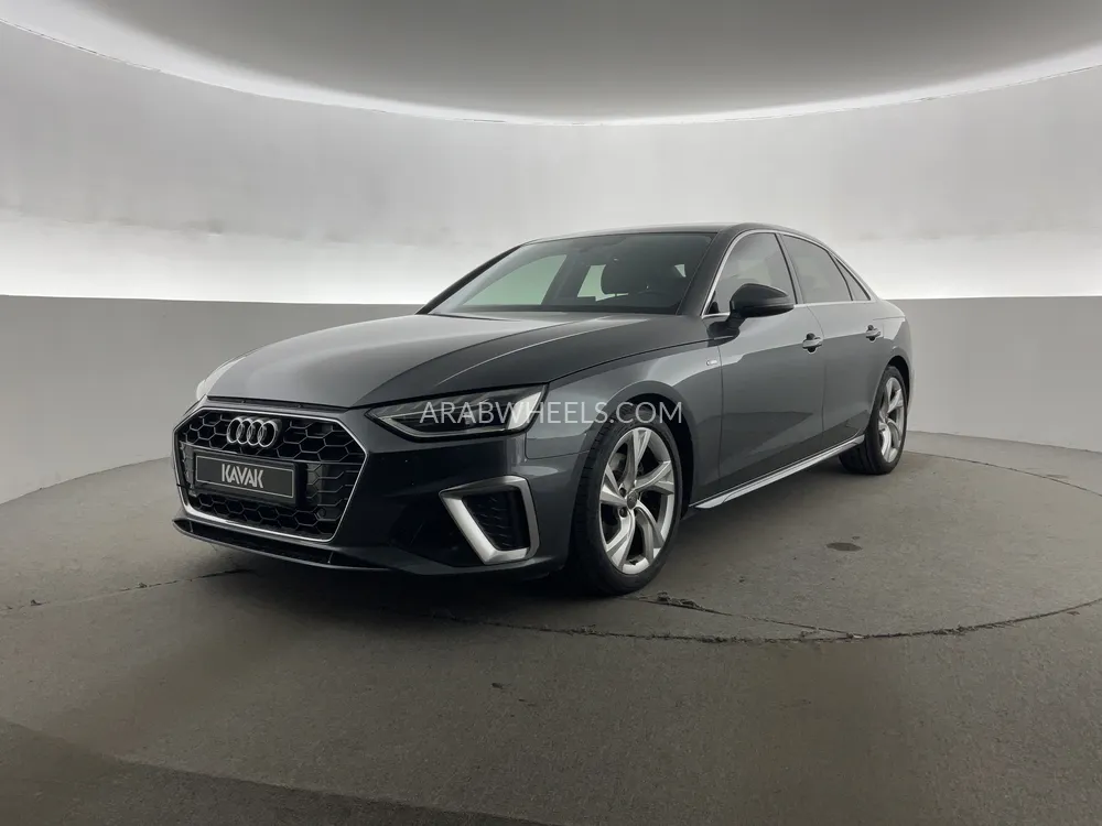 أودي A4 2020 for Sale in الشارقة Image-1