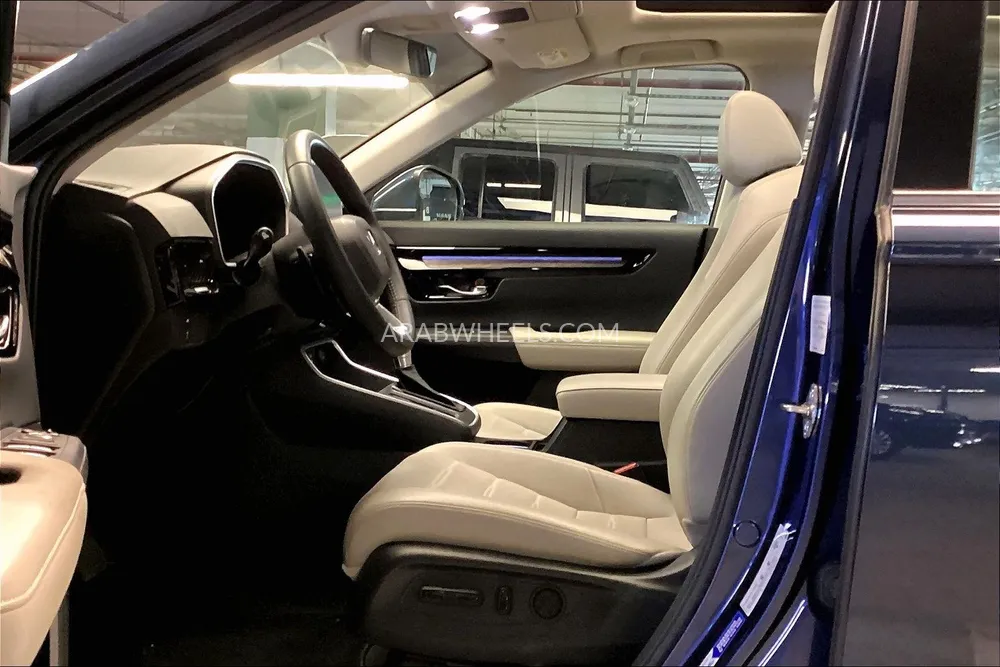 هوندا سي آر-في 2024 for Sale in الشارقة Image-14