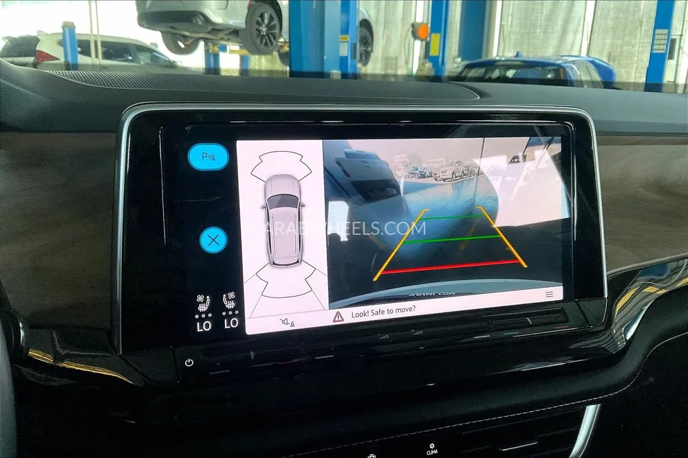 Volkswagen Teramont 2024 for Sale in Dubai Image-17