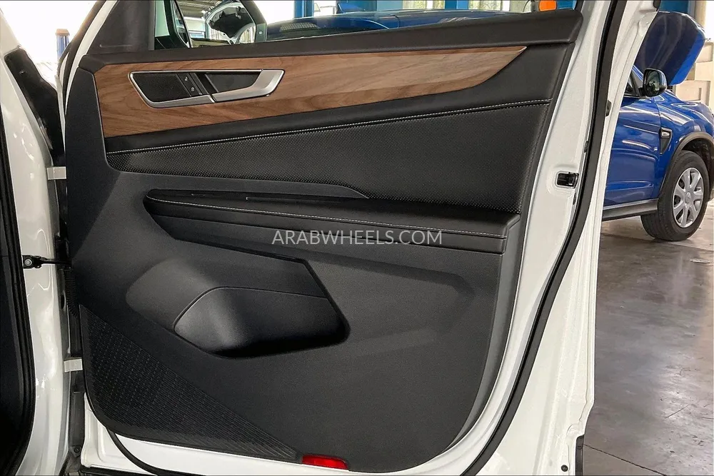 Volkswagen Teramont 2024 for Sale in Dubai Image-24