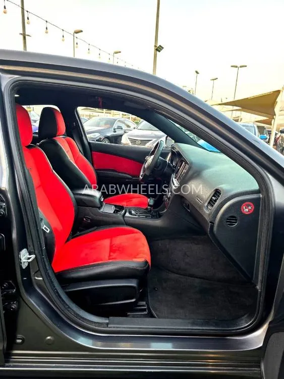 Dodge Charger 2018 for Sale in Sharjah Image-9