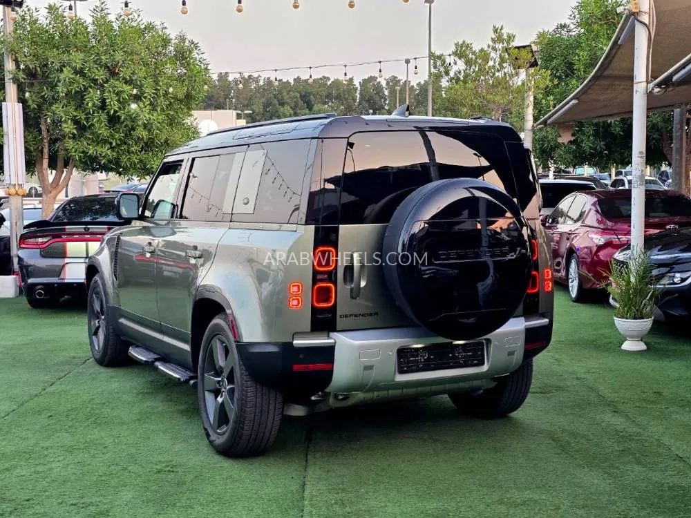 Land Rover Defender 2024 for Sale in Sharjah Image-17