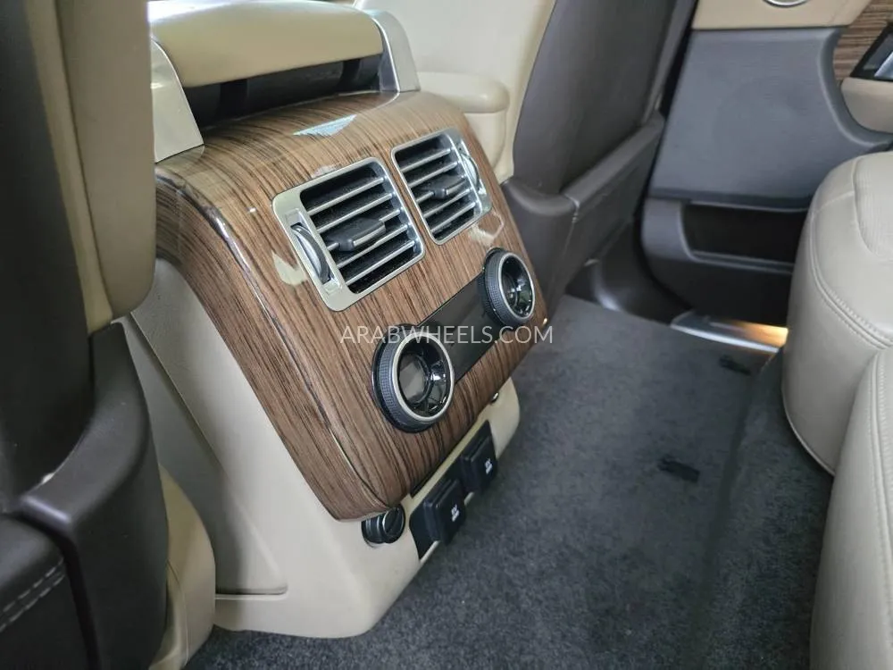 Land Rover Range Rover 2019 for Sale in Sharjah Image-14