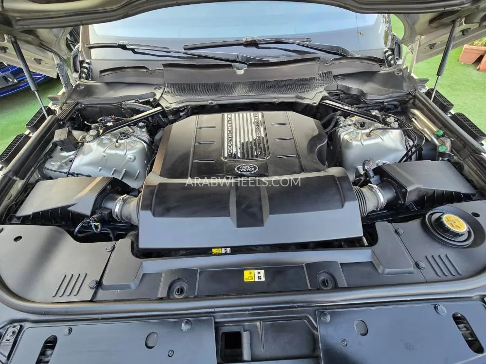 Land Rover Range Rover 2019 for Sale in Sharjah Image-22