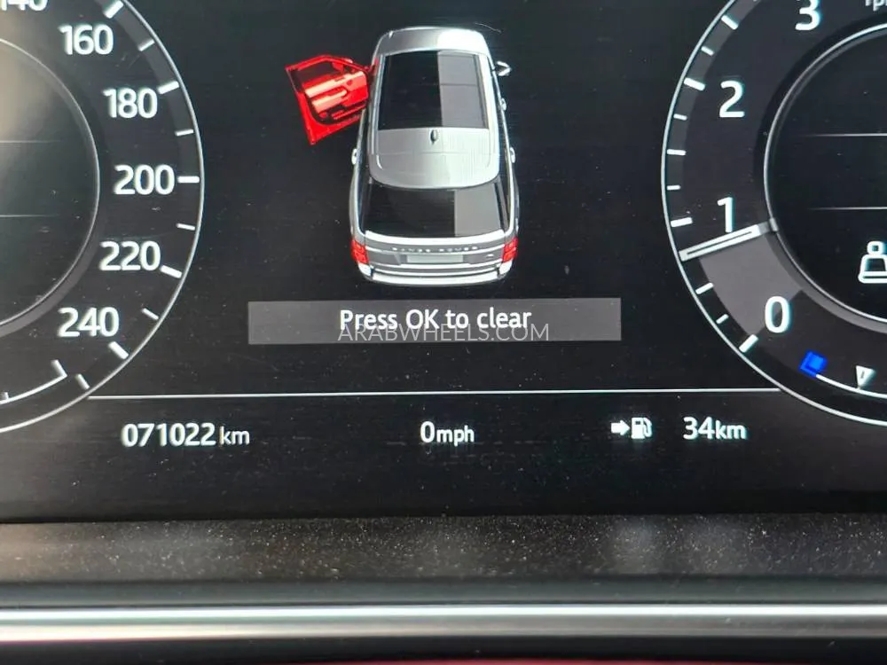 Land Rover Range Rover Evoque 2021 for Sale in Sharjah Image-2