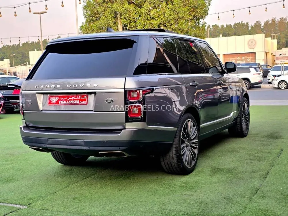 Land Rover Range Rover Evoque 2021 for Sale in Sharjah Image-24