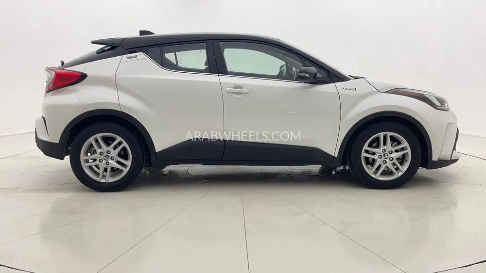 Toyota C-HR 2021 for Sale in Dubai Image-2