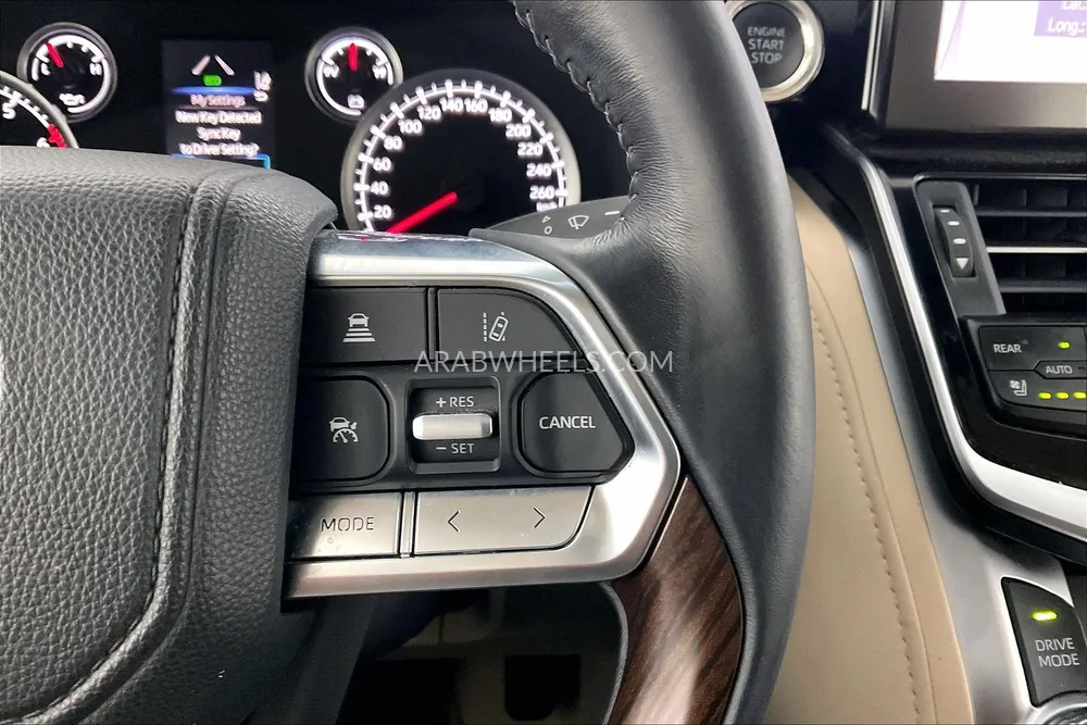 Toyota Land Cruiser 2024 for Sale in Sharjah Image-23