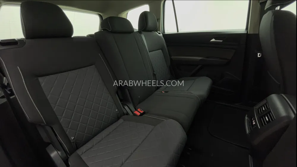 Volkswagen Teramont 2022 for Sale in Dubai Image-25