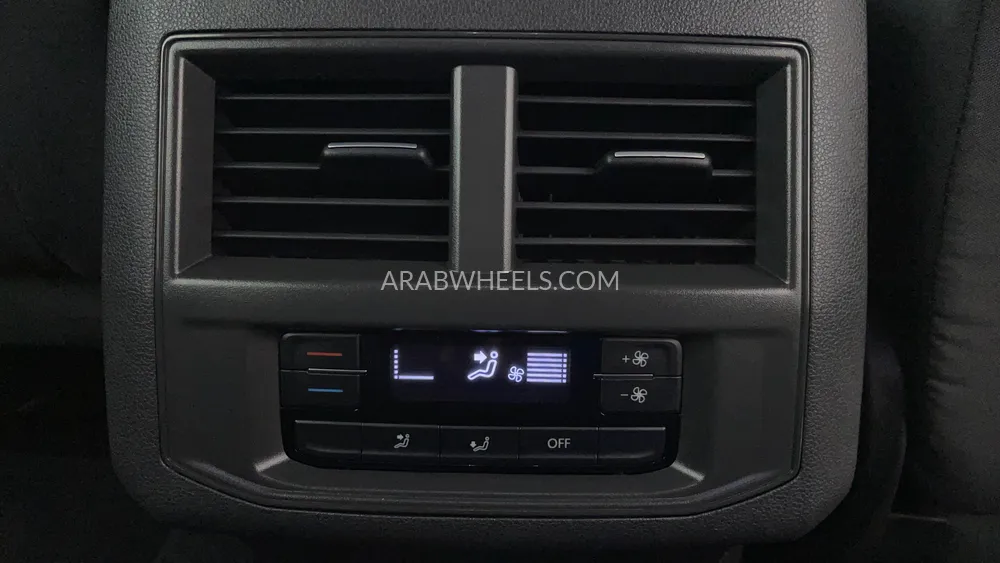 Volkswagen Teramont 2022 for Sale in Dubai Image-38