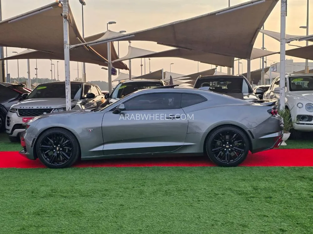Chevrolet Camaro 2022 for Sale in Sharjah Image-3