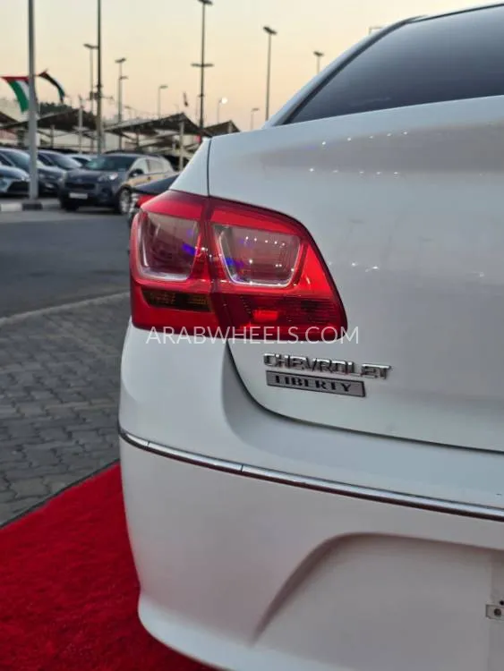 Chevrolet Cruze 2015 for Sale in Sharjah Image-3