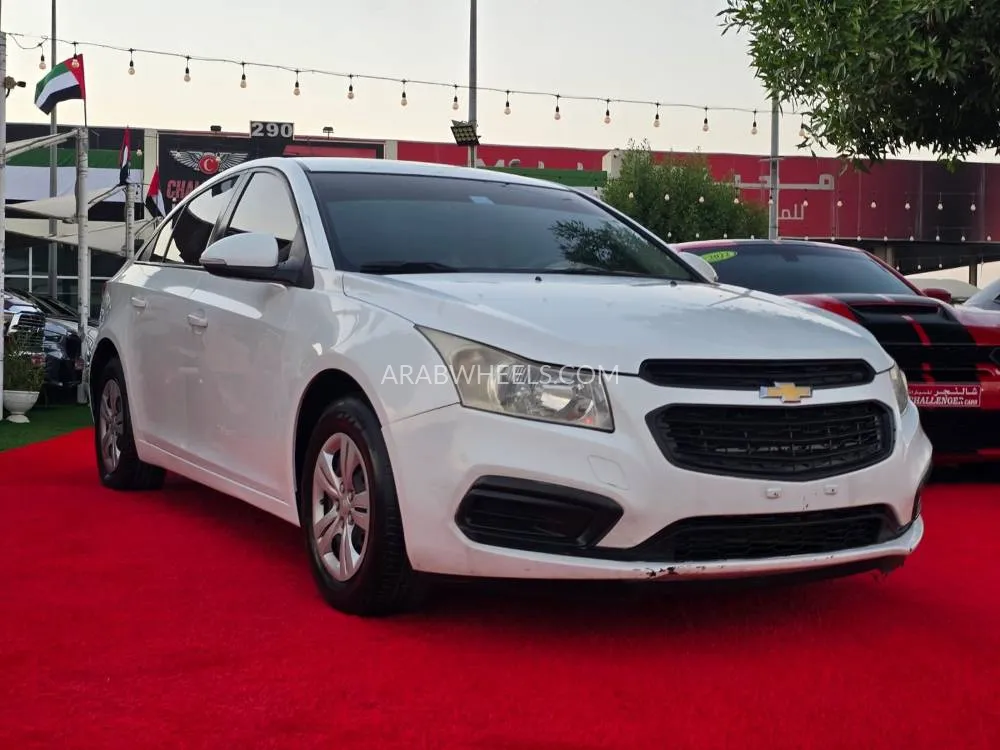 Chevrolet Cruze 2015 for Sale in Sharjah Image-16