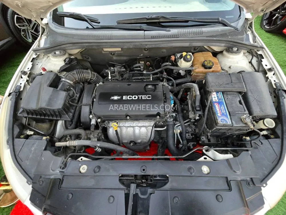 Chevrolet Cruze 2015 for Sale in Sharjah Image-17