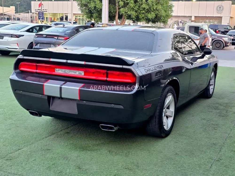 Dodge Challenger 2014 for Sale in Sharjah Image-20