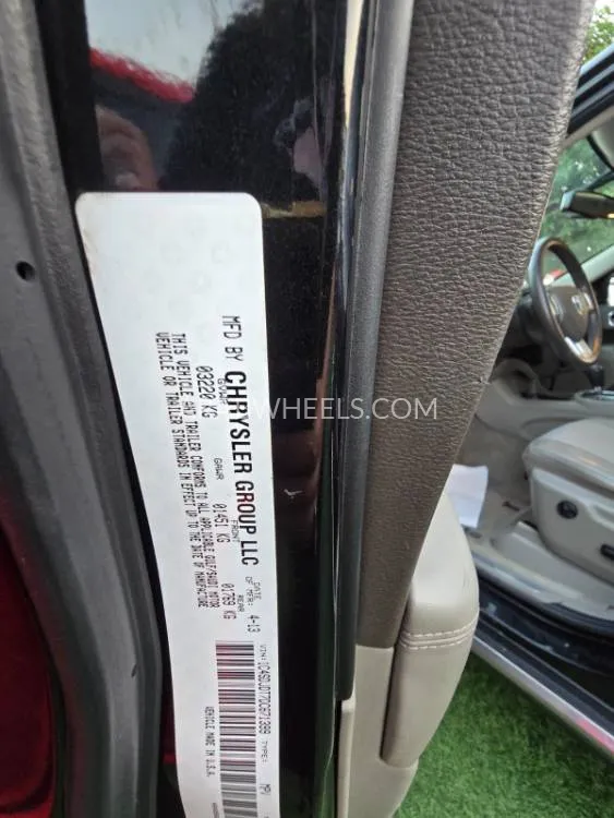 Dodge Durango 2013 for Sale in Sharjah Image-25