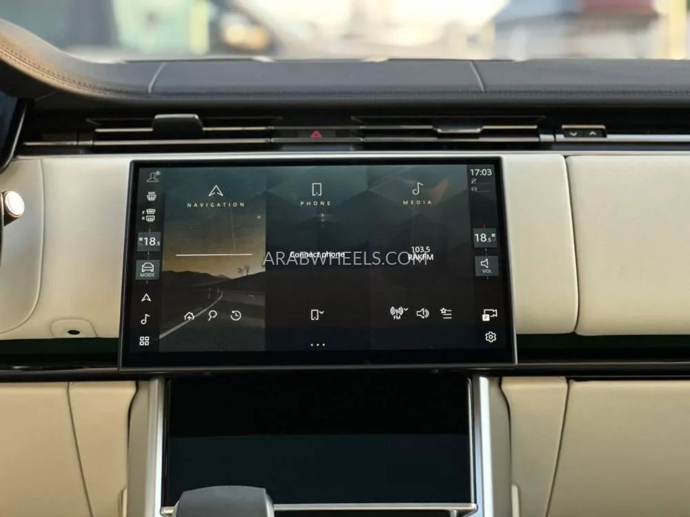 Land Rover Range Rover 2025 for Sale in Dubai Image-13