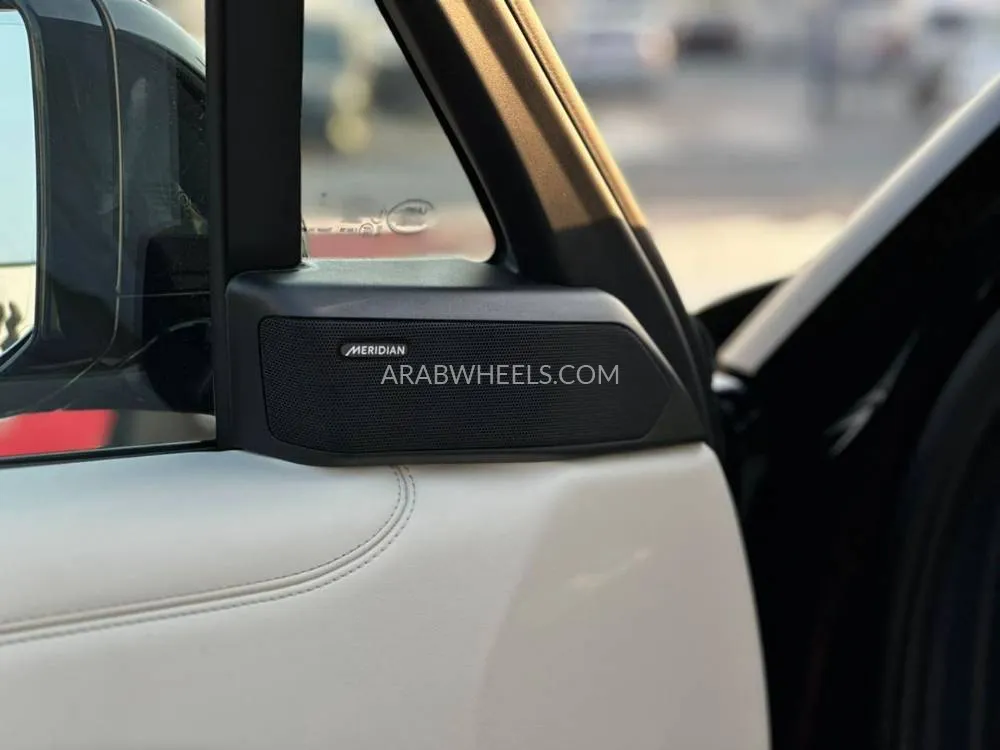 Land Rover Range Rover 2025 for Sale in Dubai Image-15
