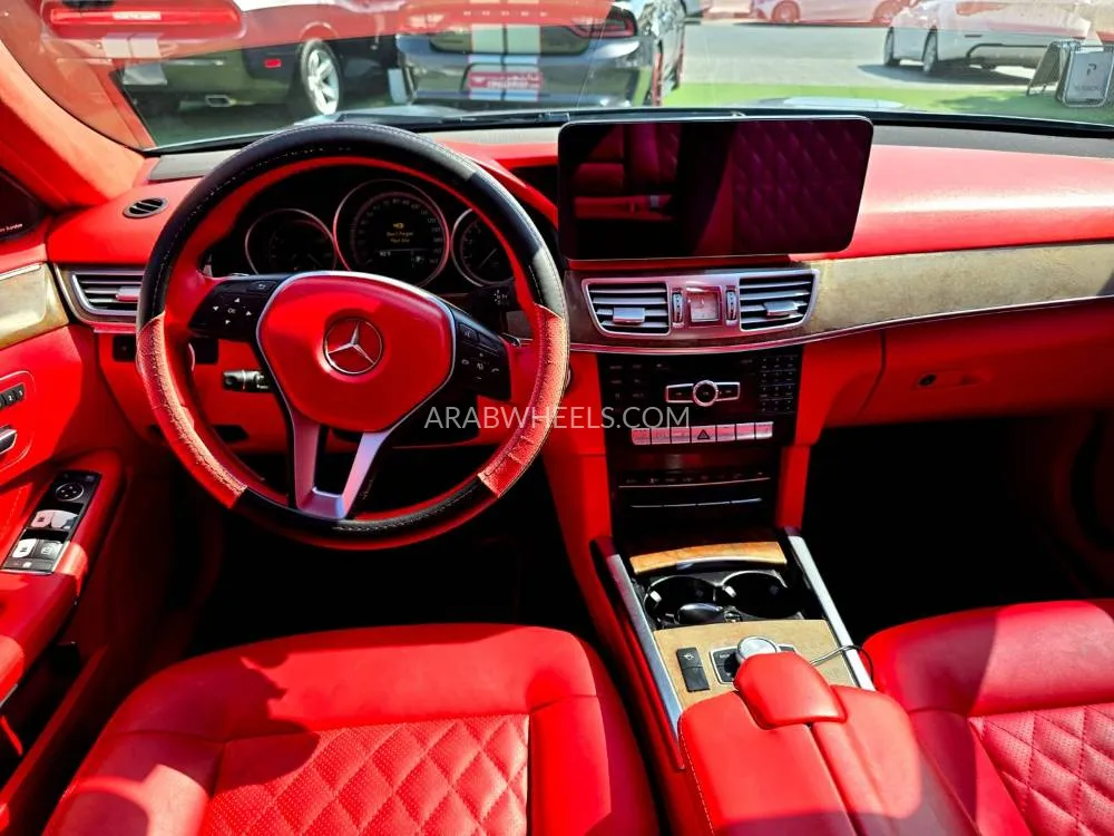 Mercedes Benz E Class 2014 for Sale in Sharjah Image-18
