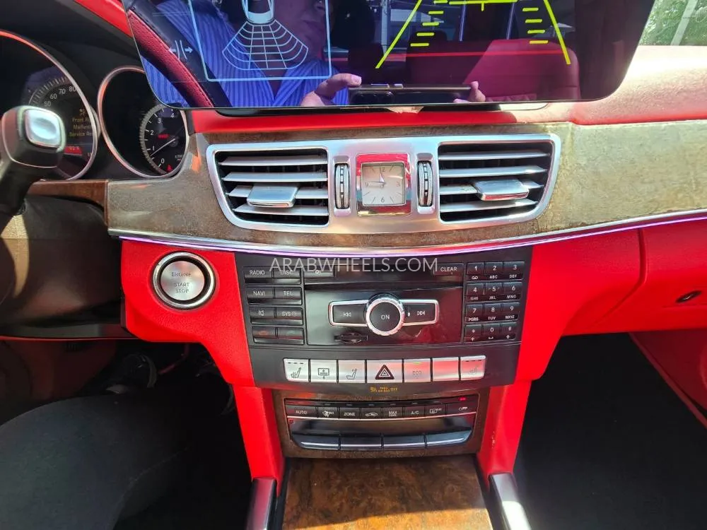 Mercedes Benz E Class 2014 for Sale in Sharjah Image-23