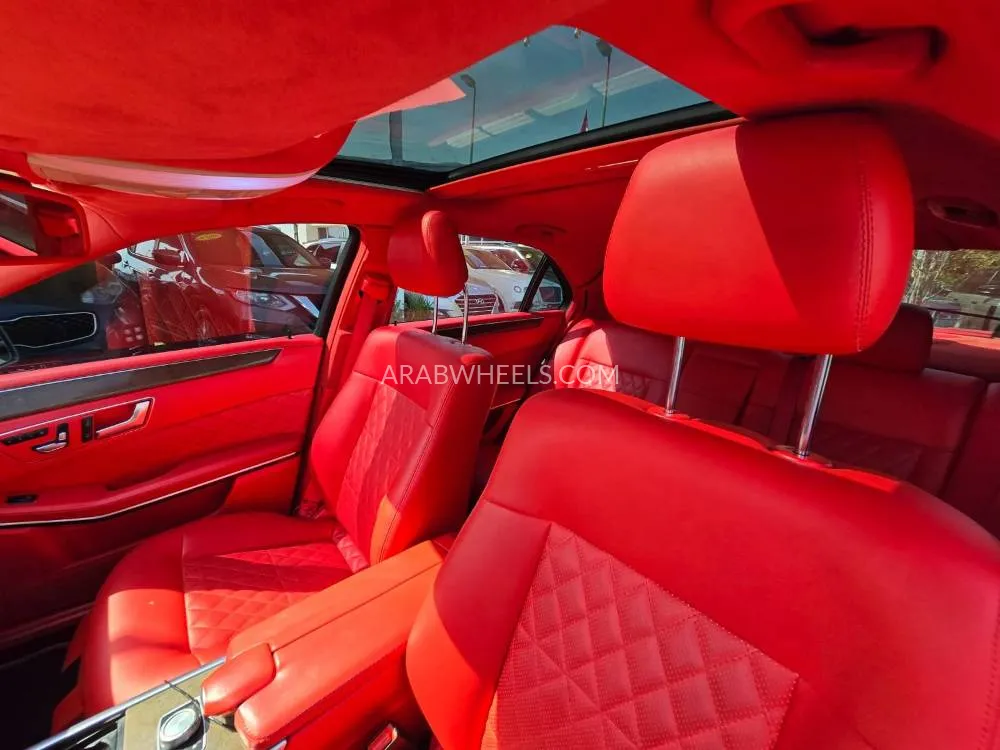 Mercedes Benz E Class 2014 for Sale in Sharjah Image-25