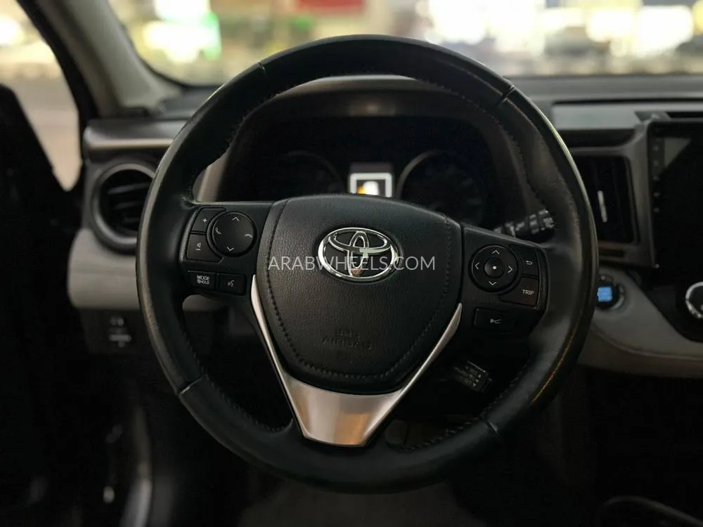 Toyota Rav4 2018 for Sale in Ras Al Khaimah Image-19
