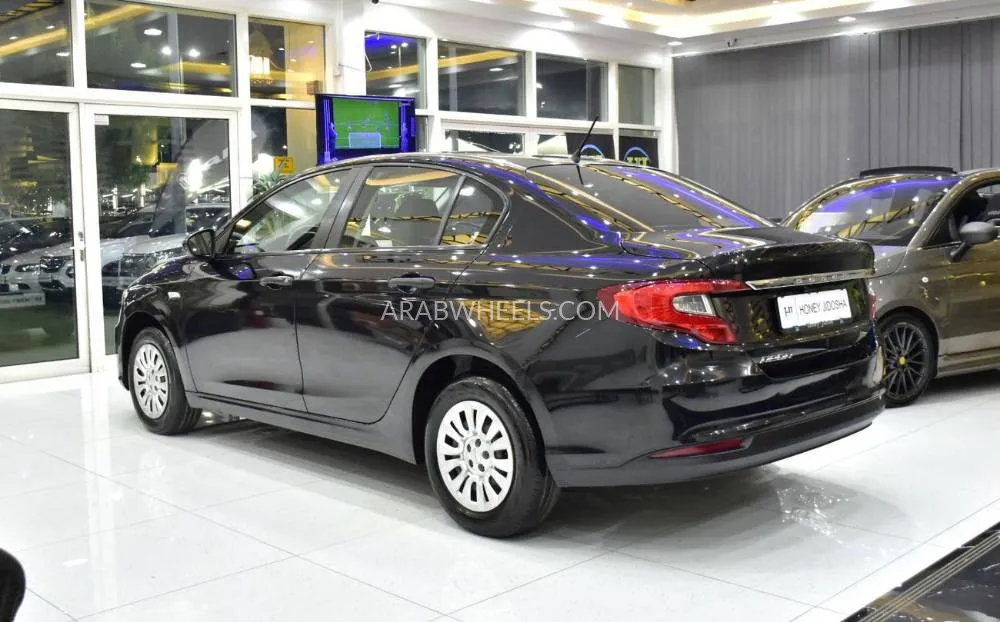 Dodge Neon 2017 for Sale in Dubai Image-7